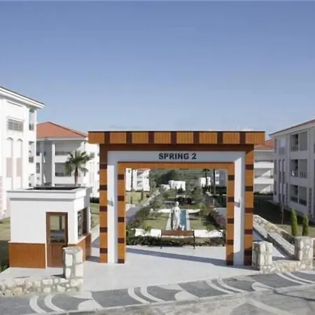 Spring F5, Delightful 2 Bed Home Within A Beautifully Laid Out Gated Community Apartment Antalya