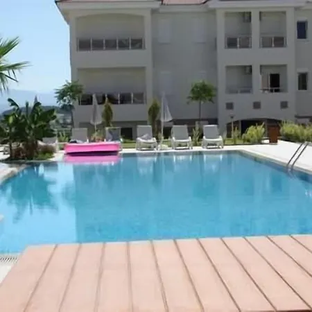 Spring F5, Delightful 2 Bed Home Within A Beautifully Laid Out Gated Community 公寓 *