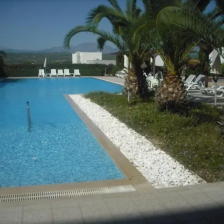 公寓 Spring F5, Delightful 2 Bed Home Within A Beautifully Laid Out Gated Community *